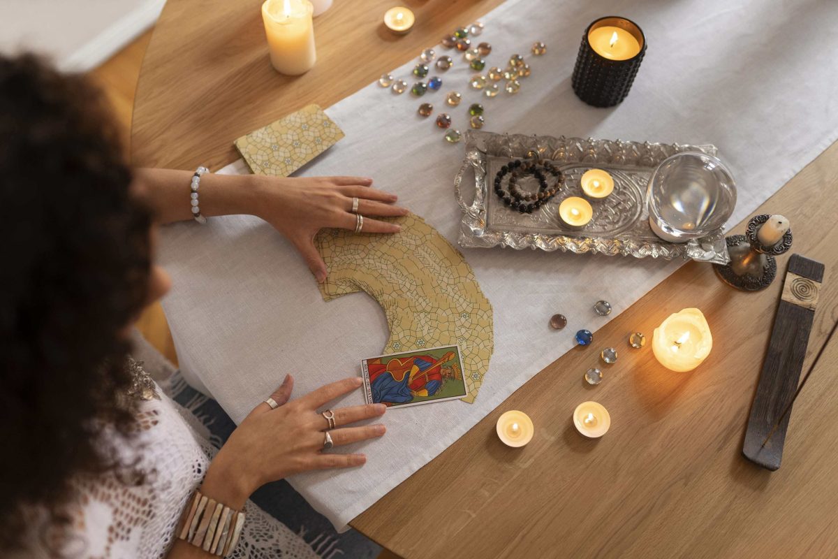 Ketvirtadienio komplimentas (balandžio 24 d.): Spindinti zodiako ženklų eiga šildo kaip saulė, o daugelis kitų žavi savo dangiška žavesiu!