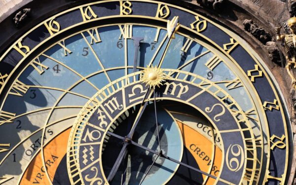 Trečiadienio horoskopas (balandžio 30 d.): Trys Zodiako ženklai atras netikėtų romantiškų galimybių!