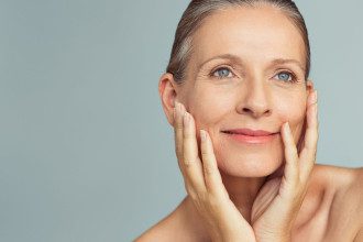 12 veiksmingų odos priežiūros ingredientų senstančiai odai