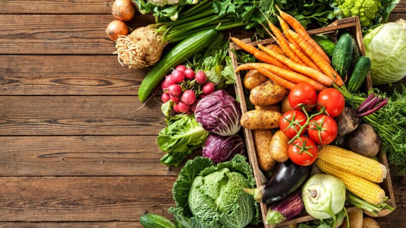 8 pavasario supermaisto produktai, kurių turėtumėte valgyti daugiau: atsako dietologė