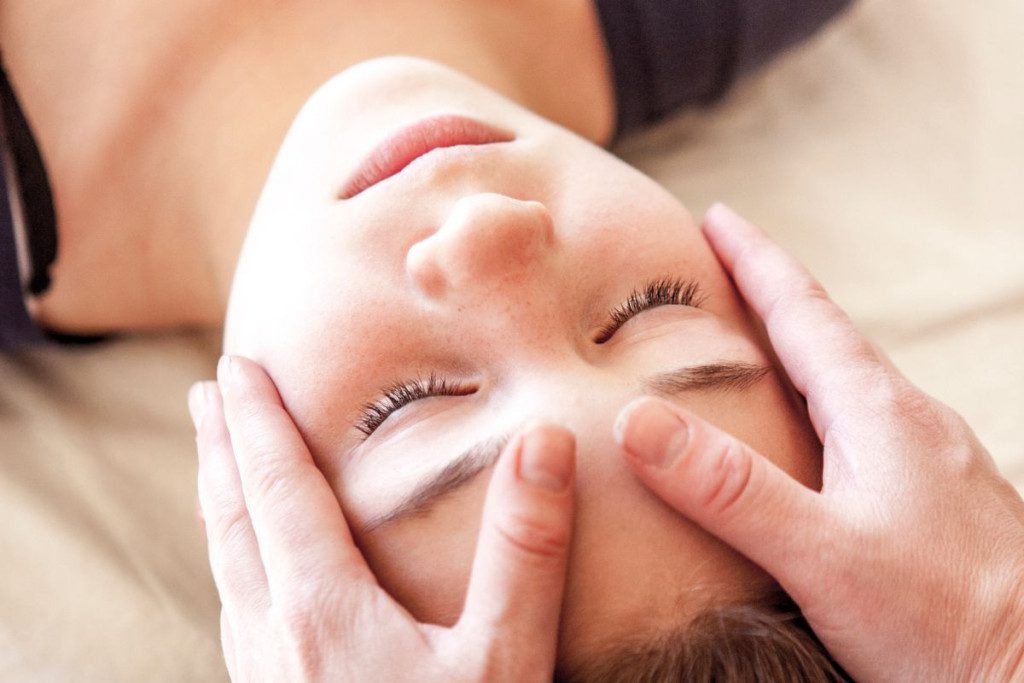 Kas-yra-reiki-samanizmas-ar-isties-siela-gydanti-praktika-istorijos-pradzia-japonijoje - Laikas.lt Kas yra Reiki? Šamanizmas ar išties sielą gydanti praktika? Istorijos pradžia Japonijoje.