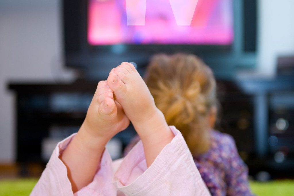 Kokia-zala-vaikams-ir-suaugusiems-daro-reklamos-vaiku-pazeidziamumas - Laikas.lt Kokią žalą vaikams ir suaugusiems daro reklamos? Vaikų pažeidžiamumas