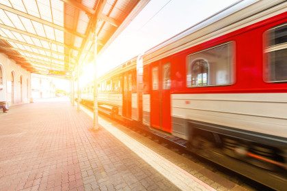 Lietuvos geležinkeliai skelbia gegužės 30 traukiniautojų dieną. Kur Lietuvoje galima nuvykti traukiniu?