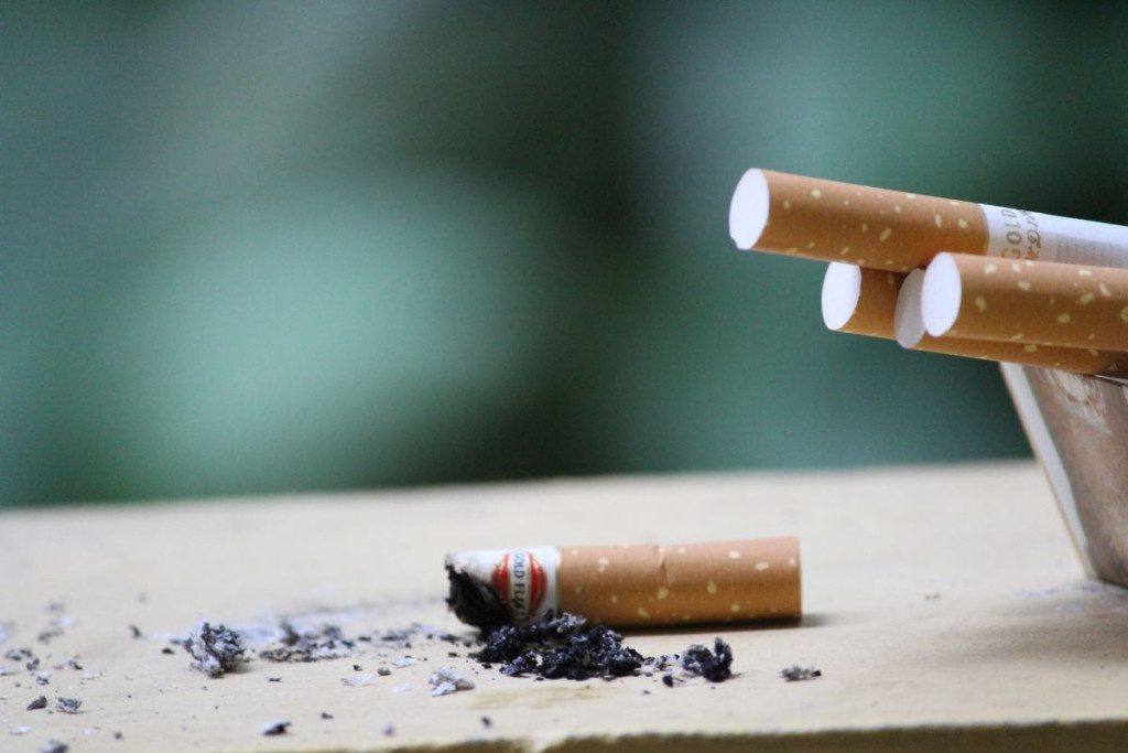 Naujas-pavojus-sveikatai-ar-mazesne-blogybe-kaitinami-tabako-produktai-kelia-nerima-nepriklausomi-tyrimai - Laikas.lt Naujas pavojus sveikatai ar mažesnė blogybė? Kaitinami tabako produktai kelia nerimą. Nepriklausomi tyrimai