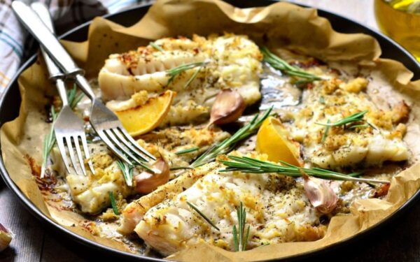 Orkaitėje kepta traški menkė