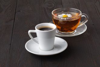 Kas atsitiks, jei kavą iškeisite į arbatą? Moksliniais faktais pagrįsti pokyčiai