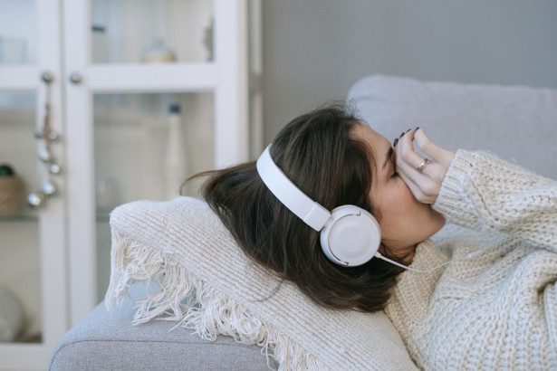 Liūdna muzika – liūdna nuotaika? Naujas tyrimas atskleidžia priešingai