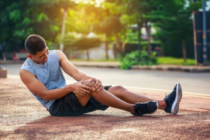 Raumenų skausmas po sporto: kodėl atsiranda ir kaip jį palengvinti?
