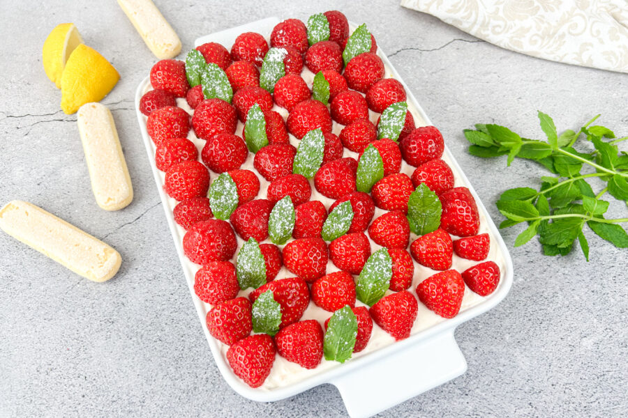 Braškinis tiramisu