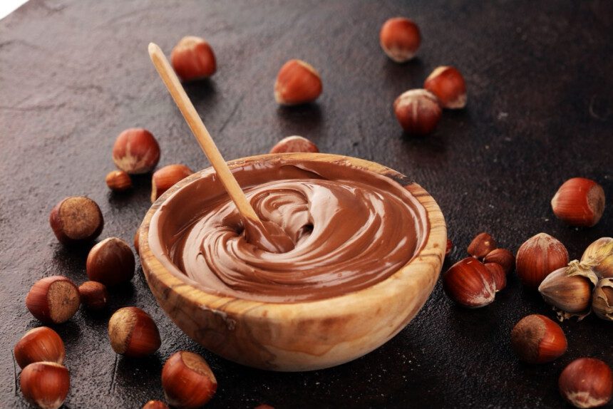 Dviejų ingredientų šokoladinis riešutų kremas