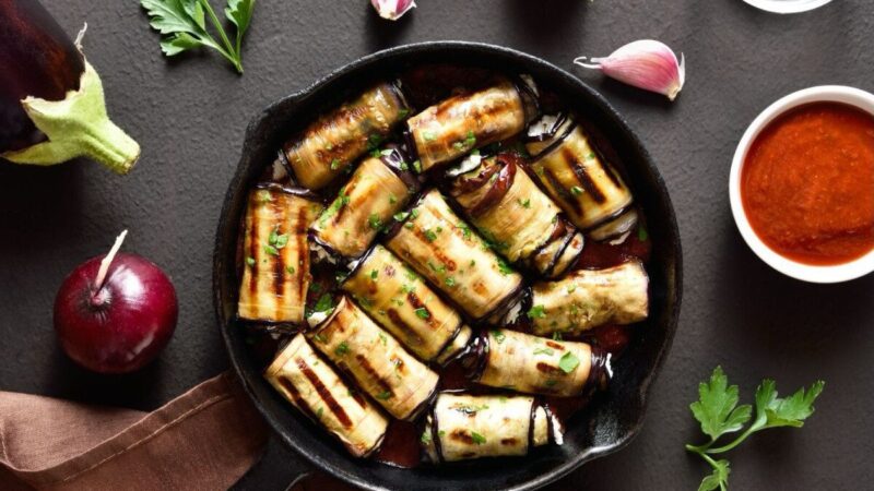 Įdaryti baklažanų suktinukai