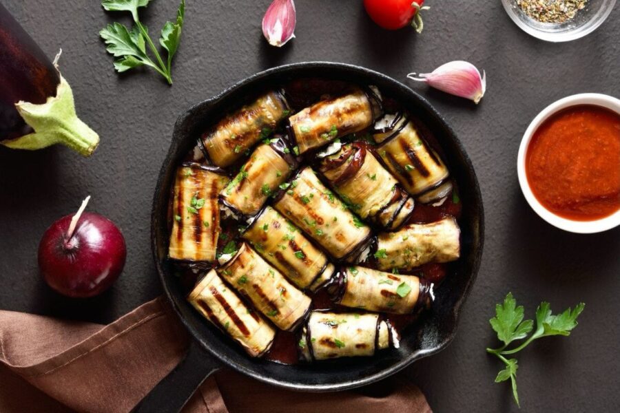 Įdaryti baklažanų suktinukai
