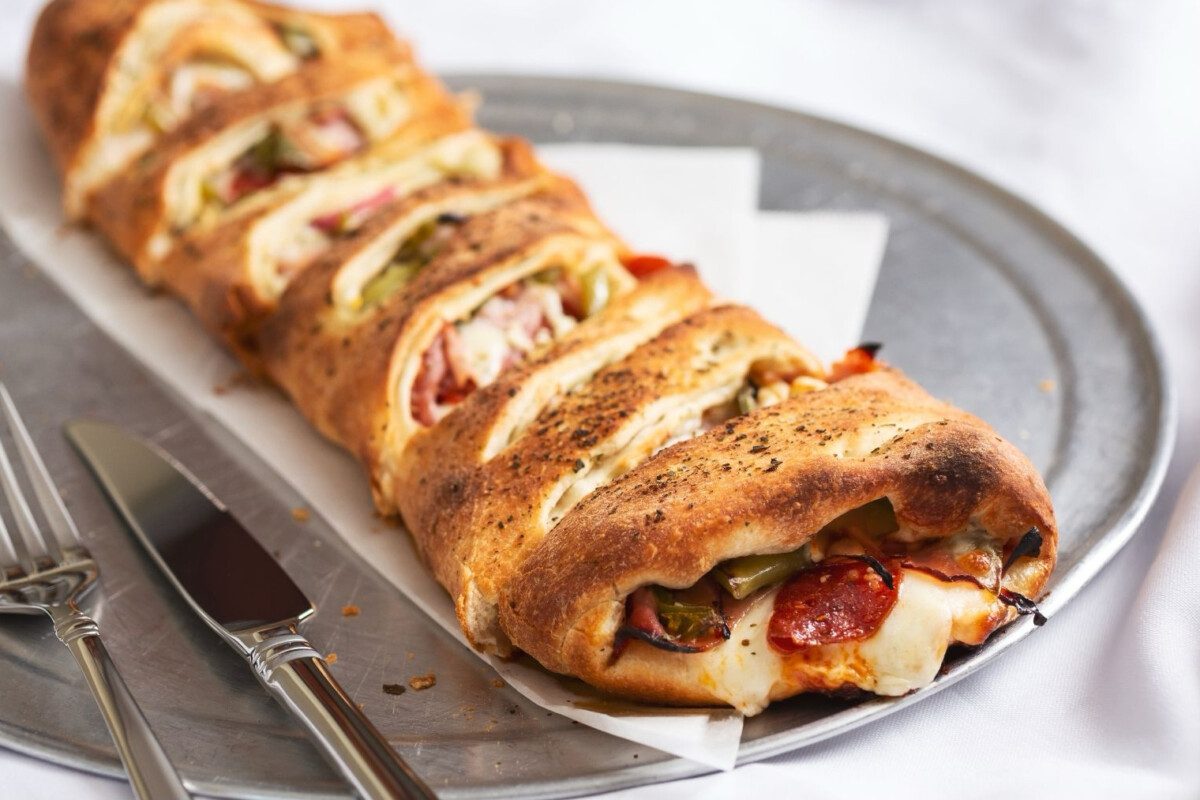 Stromboli – įdaryta duona