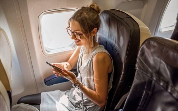 Ko nedėvėti lėktuve: patarimai skrydžio komfortui