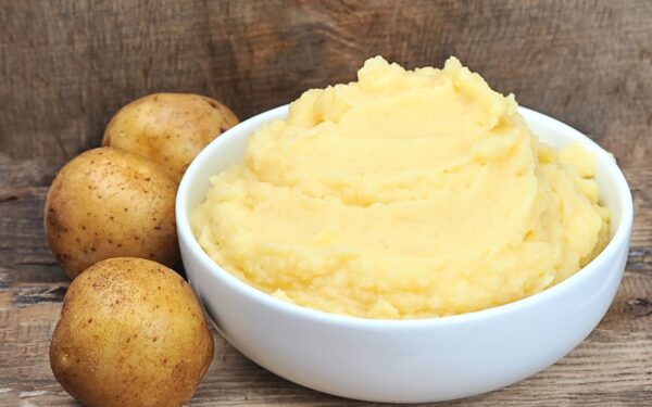 Ko vengti laikantis dietos: kodėl bulvių košė su sviestu trukdo mesti svorį