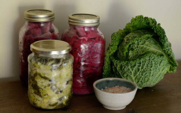 Išsklaidome mitus: ar rauginti kopūstai ir burokėliai išgelbėjo Sovietų Sąjungos gyventojus nuo kraujo krešulių?