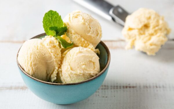 Vaniliniai ledai (be ledų aparato)