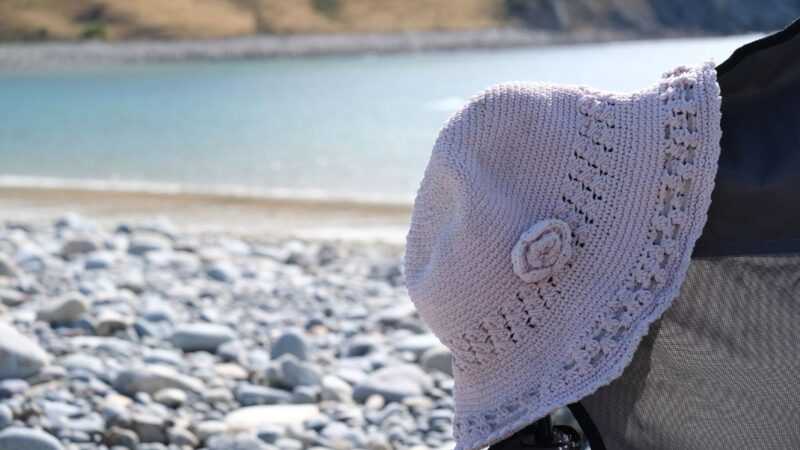 Vasaros 2025 galvos apdangalų tendencijos: ką verta dėvėti šį sezoną?