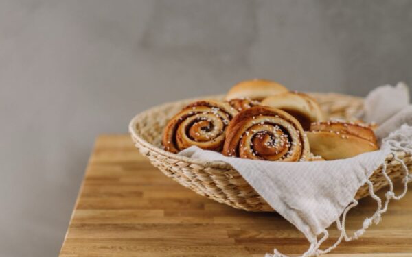 Cinamoninės bandelės (be pieno produktų)