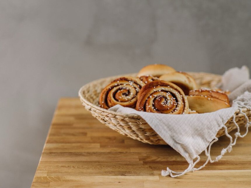 Cinamoninės bandelės (be pieno produktų)
