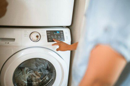Ar verta rinktis 30 laipsnių skalbimo temperatūrą? Tiesa apie skalbimo mitus