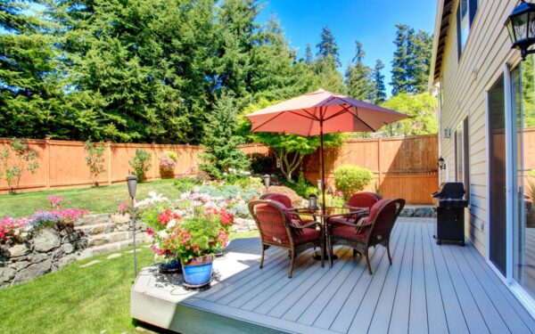 Daiktai, kurių niekada nereikėtų laikyti lauke