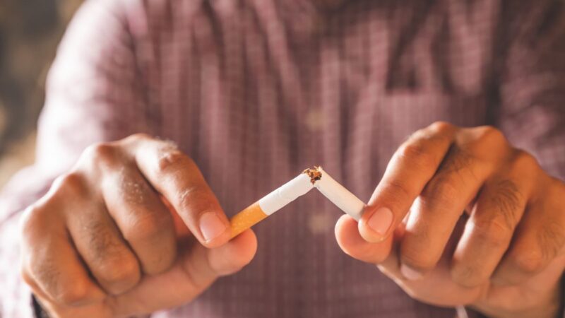 Įpročiai, kurių reikia atsisakyti iki 40-ies: gydytojo įspėjimas apie sveikatos grėsmes