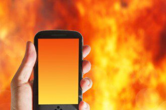 Kaip apsaugoti telefoną nuo perkaitimo vasarą: praktiški patarimai kiekvienam