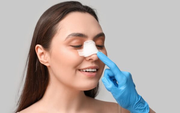 Rinoplastika: ką svarbu žinoti prieš nosies operaciją?