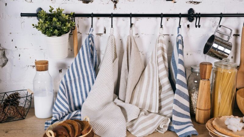 Tinkama virtuvinių rankšluosčių priežiūra: kaip išlaikyti švarą ir higieną kasdien?