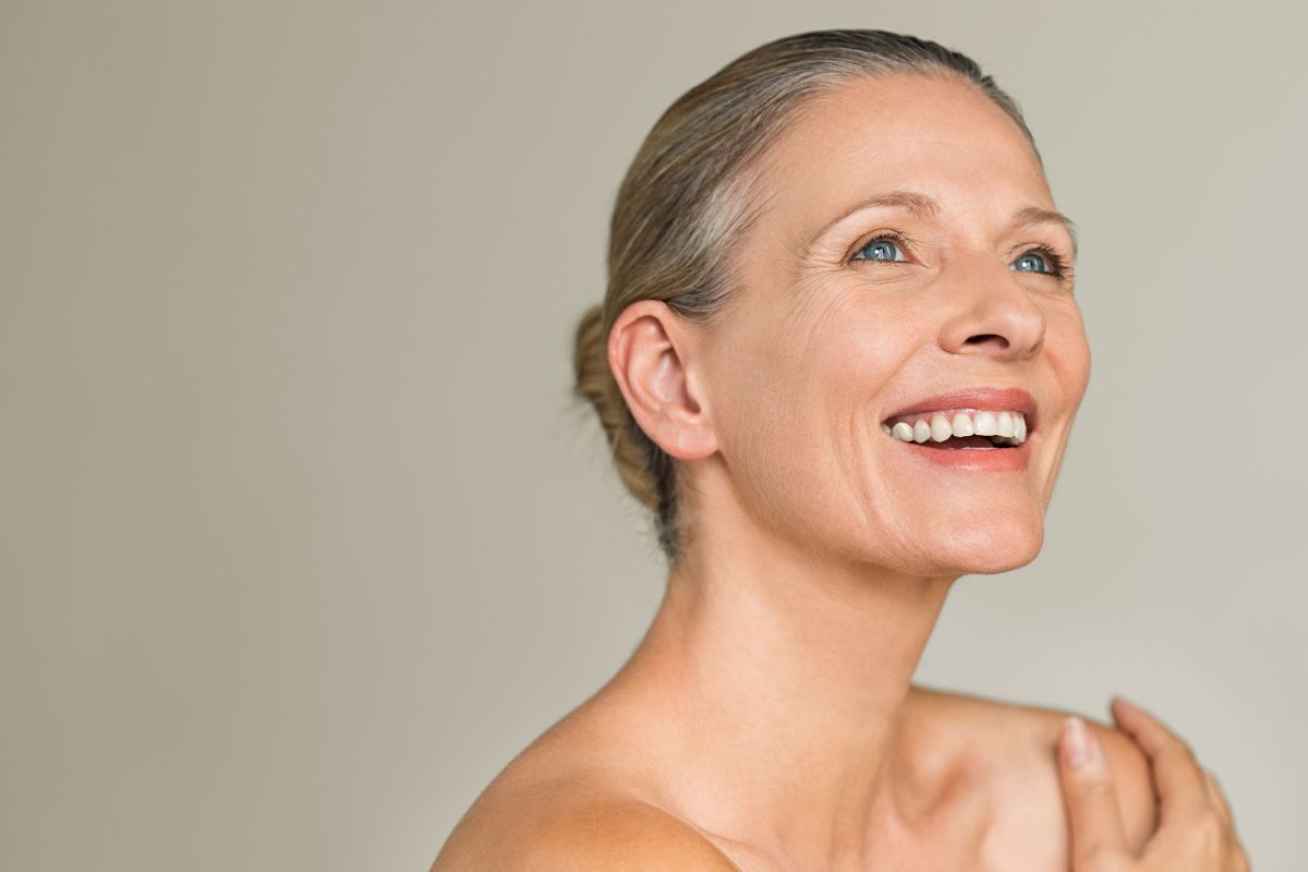 Veido priežiūros rutina pagal amžių: ką keisti po 30, 40 ir 50 metų