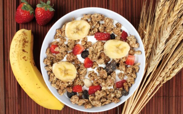Ar muesli tikrai padeda numesti svorį? Klaidingos nuostatos apie šį pusryčių pasirinkimą