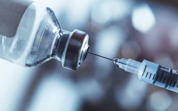 Ar vakcinos sukelia autizmą? Mitai ir faktai, kuriuos reikia žinoti