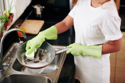 Kaip plauti keptuves, kad jos tarnautų ilgiau