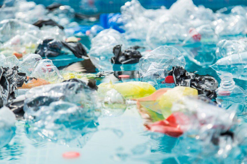 Plastiko tarša: rimtas ir augantis pavojus žmogaus sveikatai