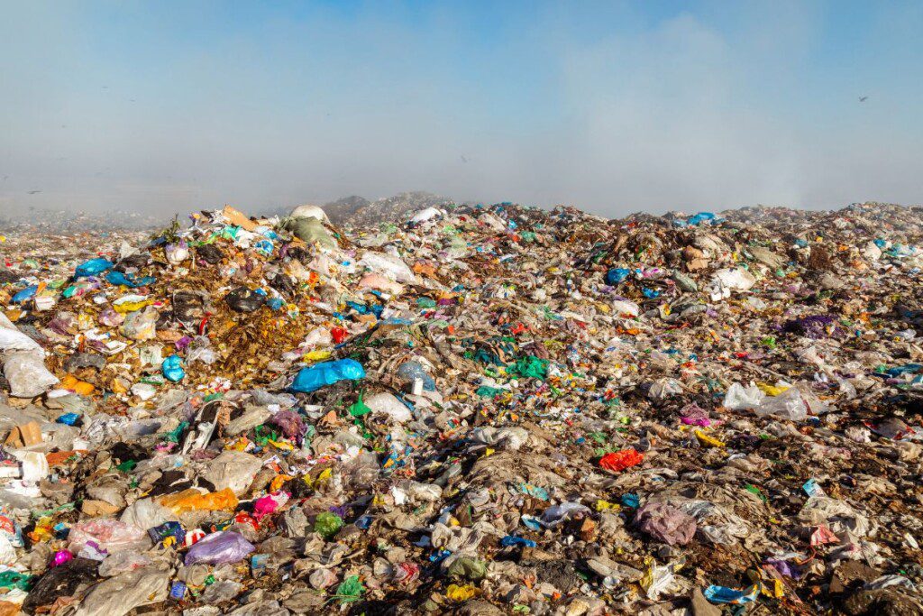 Tarptautinės pastangos kovoti su plastiko tarša