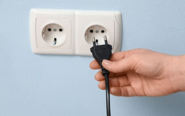 7 pagrindinės klaidos, kurių ekspertai pataria vengti naudojant elektrą