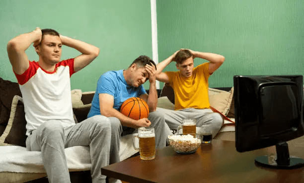 Lietuvių sporto žiūrėjimo įpročiai: ką stebime ir kodėl?