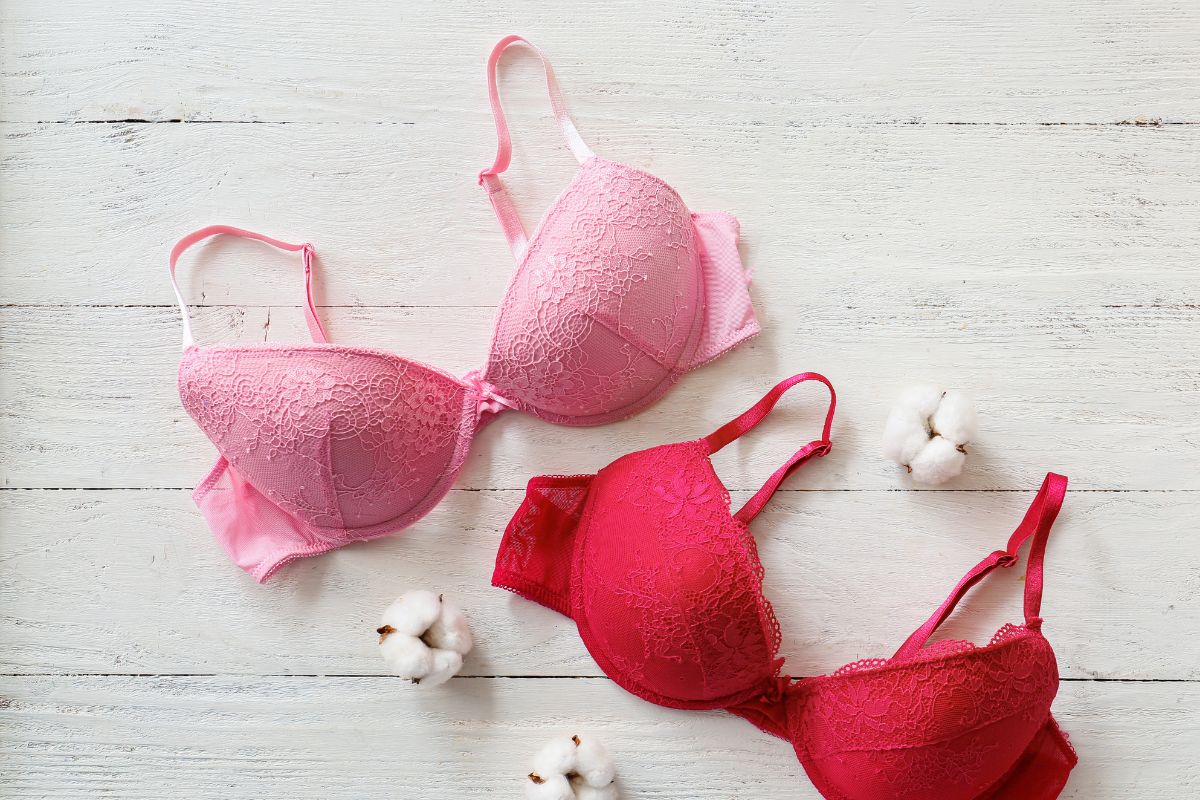 Kaip dažnai turėtumėte skalbti liemenėlę? Dermatologų atsakymas jus nustebins