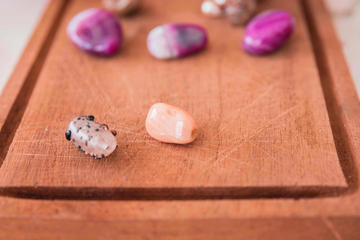 Pirmadienio akmenų vadovas (rugsėjo 8 d.): atraskite brangakmenį, kuris šiandien jūsų Zodiako ženklui atneša klestėjimą ir augimą!