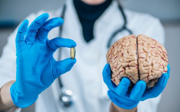 Placebo ir nocebo efektai: kaip mūsų lūkesčiai veikia gydymą be vaistų