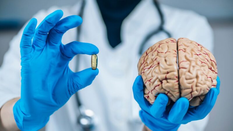Placebo ir nocebo efektai: kaip mūsų lūkesčiai veikia gydymą be vaistų