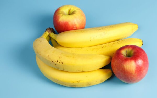 Vaisių nauda: kodėl obuoliai ir bananai turėtų būti jūsų mityboje