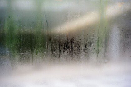 Kodėl plastikiniai langai žiemą pradeda rasoti ir kaip to išvengti