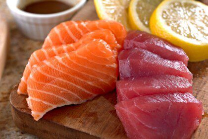 Kuo skiriasi lašiša ir tunas: kuri žuvis naudingesnė dėl Omega-3