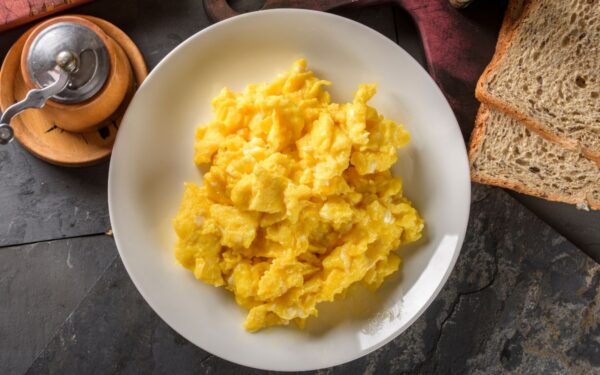 Tobulas kiaušinienės pagardas: ką pridėti, kad skonis būtų ypatingas