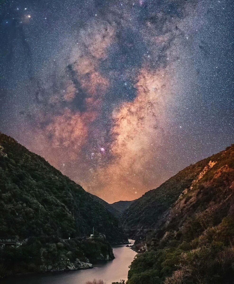 Ketvirtadienio astrologiniai įvykiai (2025 m. lapkričio 13 d.): Jupiteris įžengia į Aviną—kurie Zodiako ženklai pradės savo nuotykių pilną kelionę?