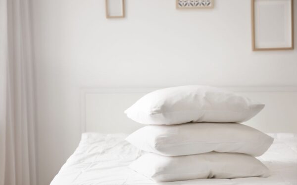Kaip dažnai reikia skalbti pagalvės užvalkalą, kad išvengtumėte bakterijų ir odos sudirgimo