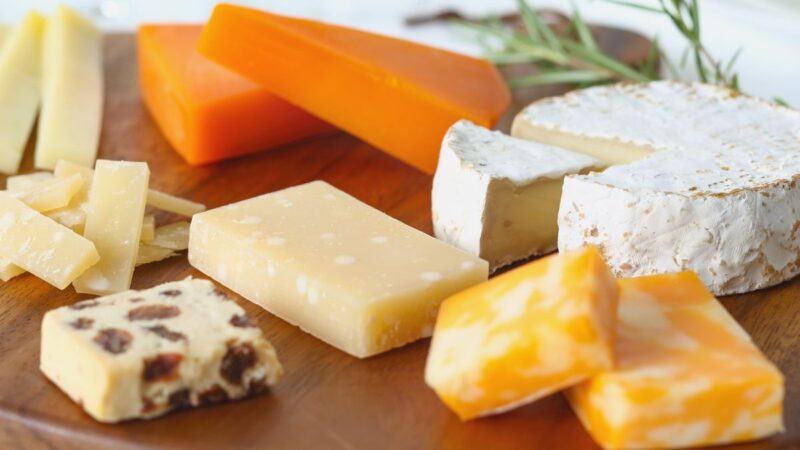 Koks sūris geriausias turint aukštą cholesterolį?