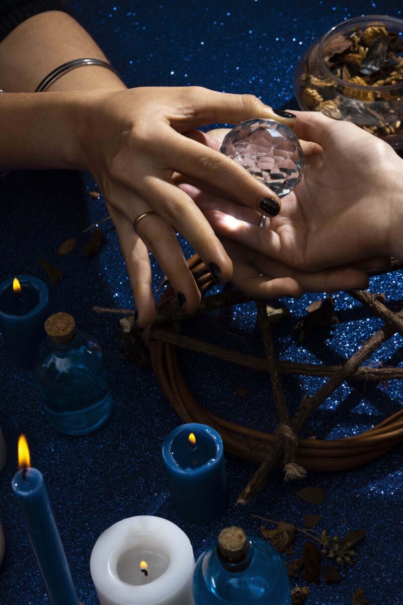 Pirmadienio garso horoskopas: du Zodiako ženklai, pasiruošę emociniam augimui